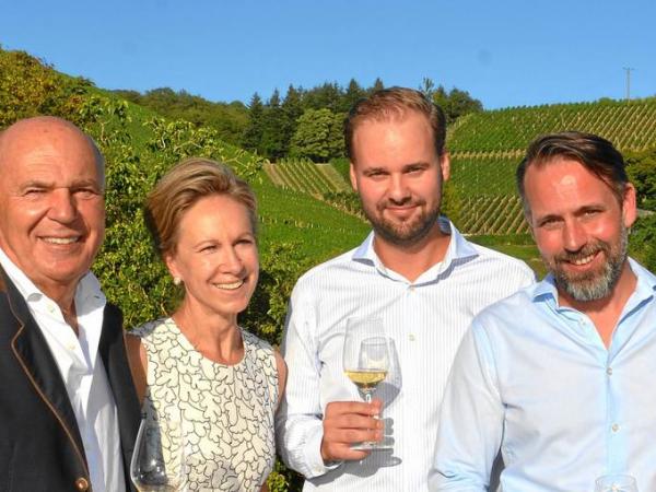 Inhaberfamilie und Karsten Peter